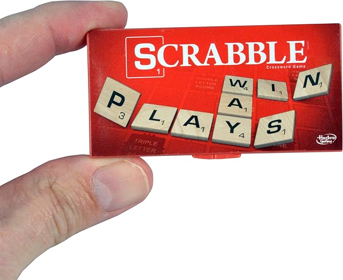 משחק SCRABBLE הקטן בעולם מבית וורלד סמולסט World’s Smallest.