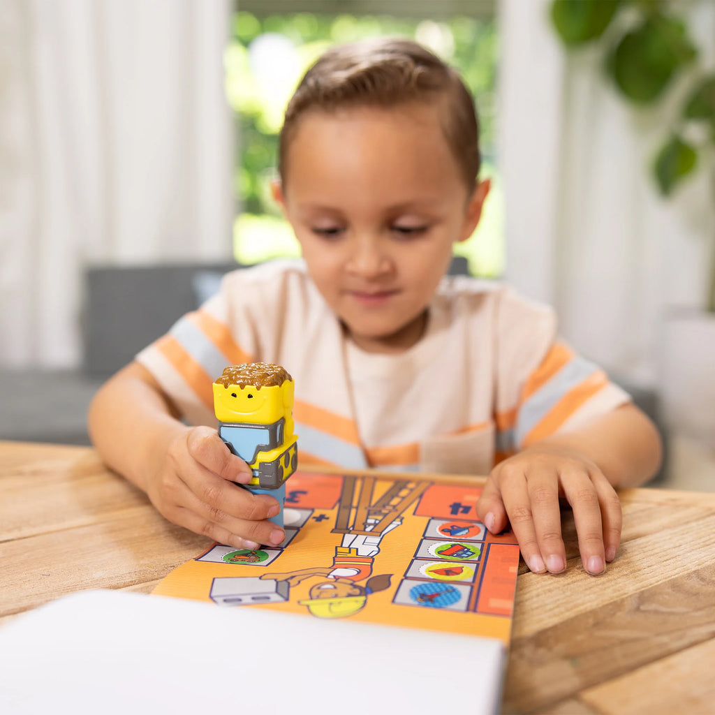 בולדוזר מבית מליסה ודאג Sticker Wow חוברת פעילות ומדבקות - Melissa & Doug